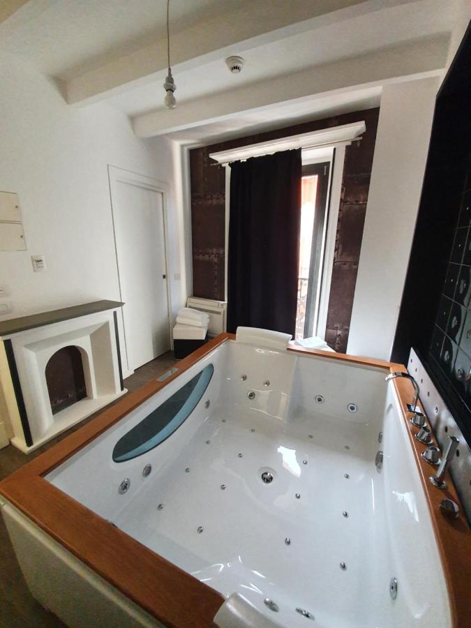 Emphasis Suites & Rooms Cagliari Eksteriør bilde
